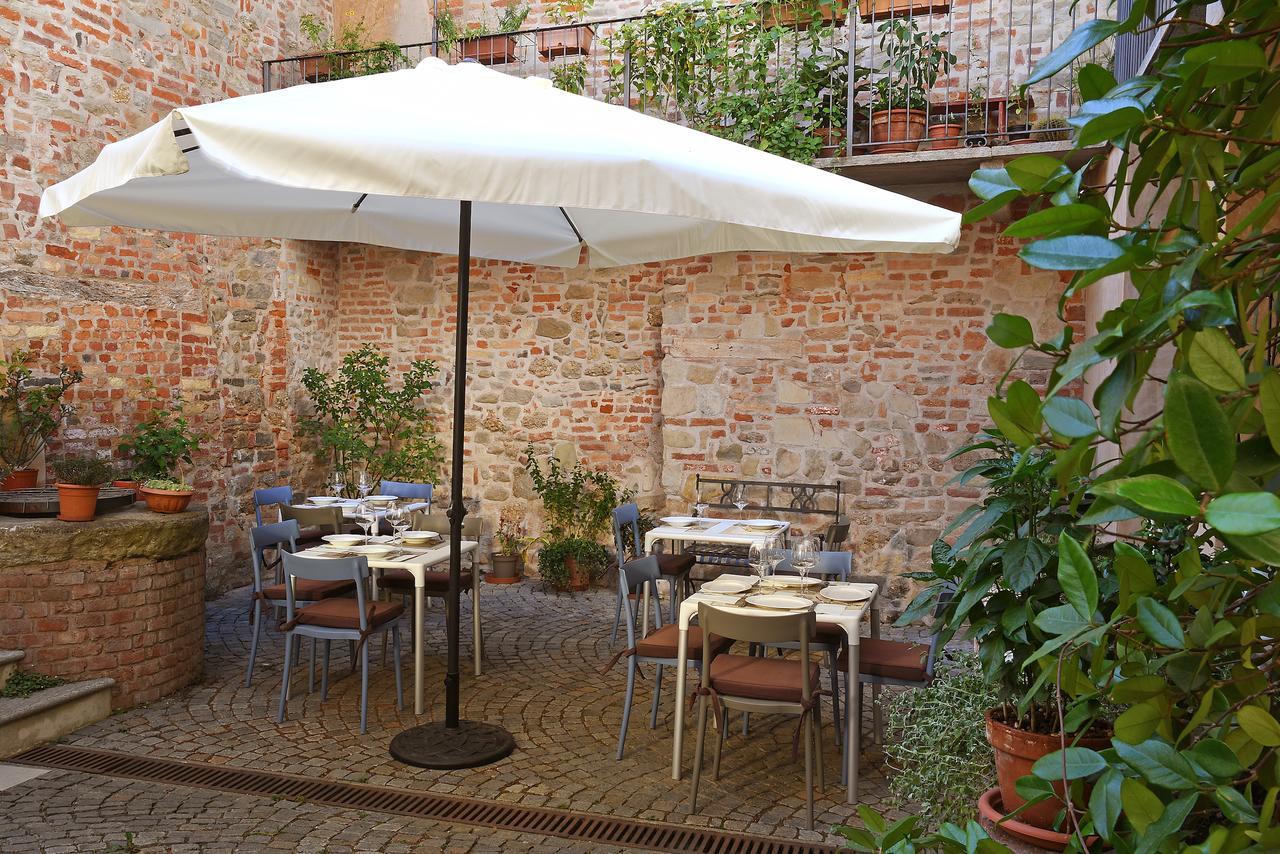 Notte In Langa Bed & Breakfast Ла Мора Екстериор снимка