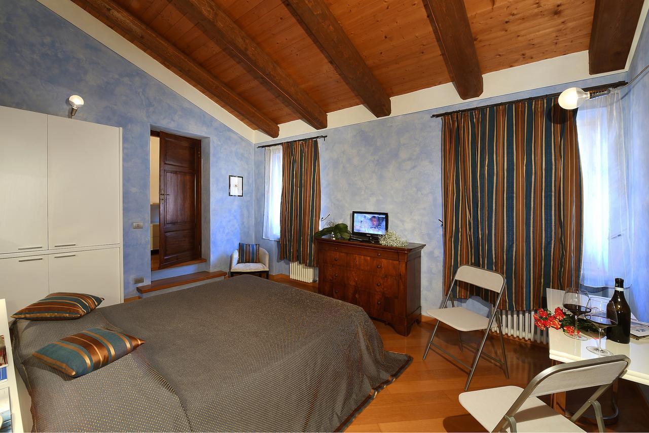Notte In Langa Bed & Breakfast Ла Мора Екстериор снимка