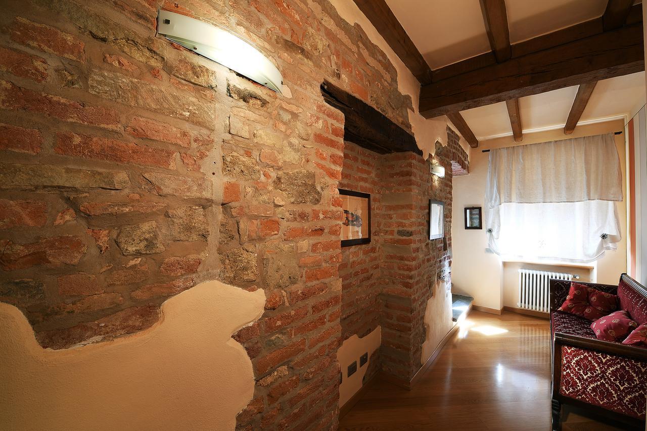 Notte In Langa Bed & Breakfast Ла Мора Екстериор снимка